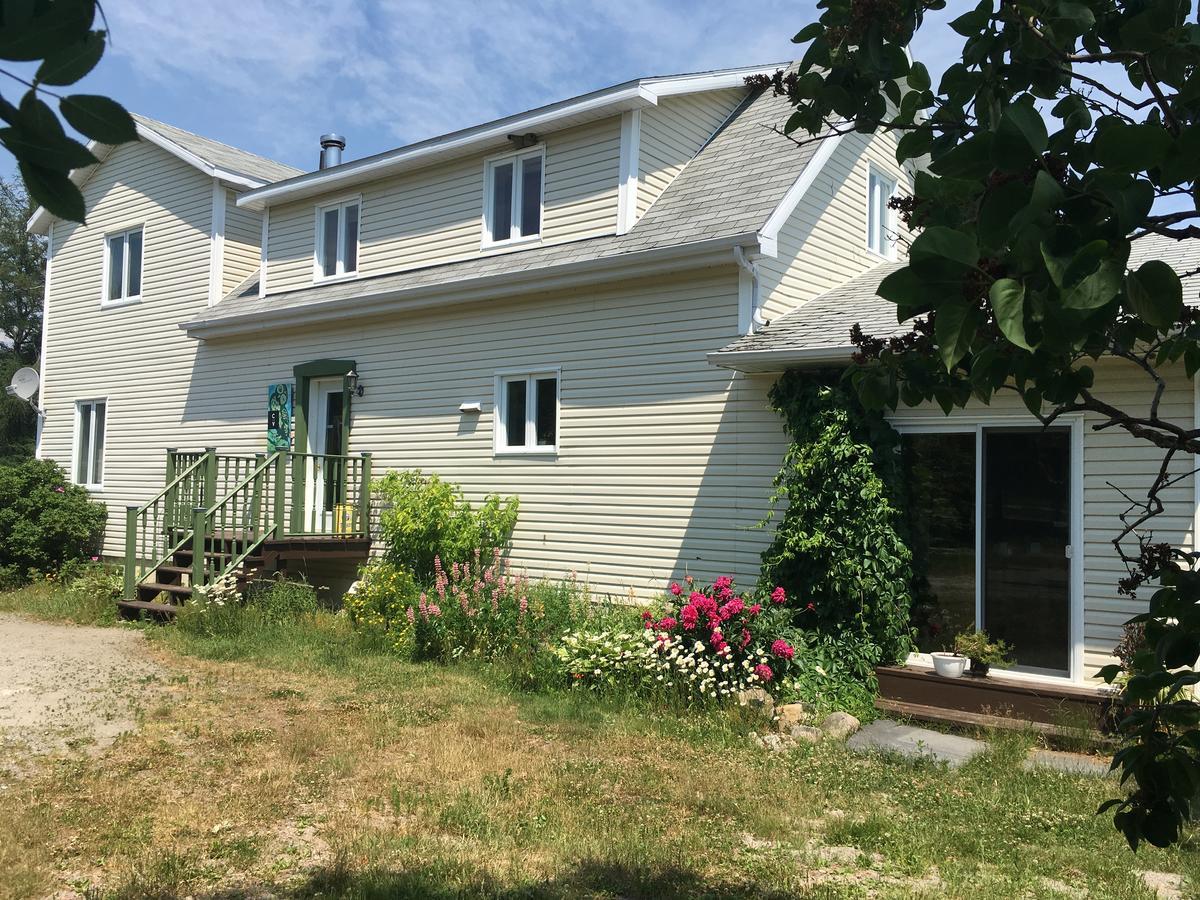 La Chouette Virée Bed and Breakfast Grandes-Bergeronnes Exterior foto